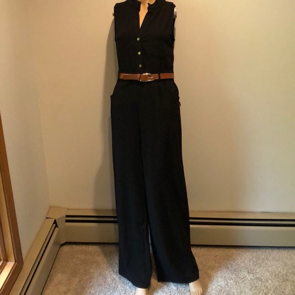 Belted black jumpsuit - Picture 2 of 3